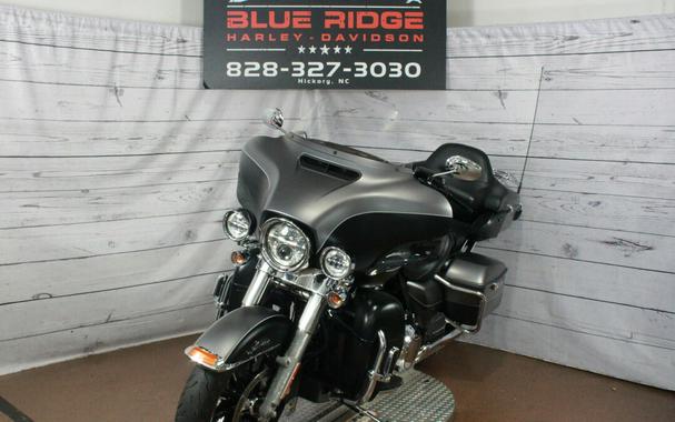 2017 Harley-Davidson Ultra Limited Two-Tone Charcoal Denim/Black Denim