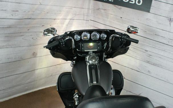 2017 Harley-Davidson Ultra Limited Two-Tone Charcoal Denim/Black Denim