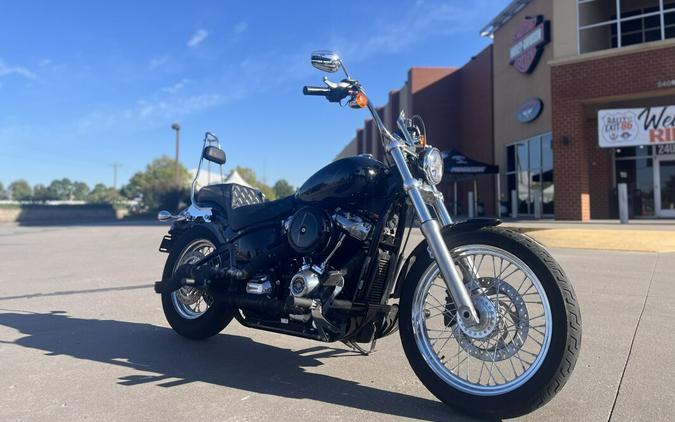 2020 Harley-Davidson® Softail Standard® FXST Vivid Black 062868