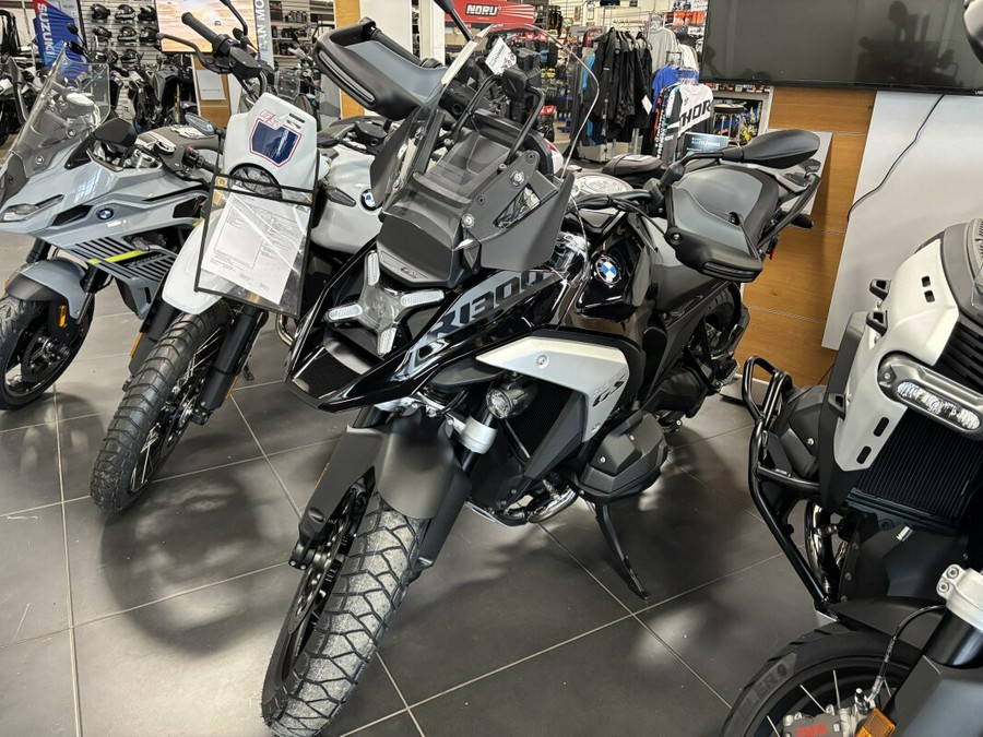2026 BMW Motorrad R 1300 GS FREE LIFETIME POWERTRAIN WARRANTY