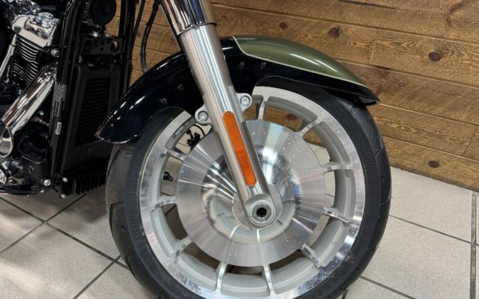 2026 Harley-Davidson® Fat Boy® Olive Steel Metallic / Vivid Black Chrome Trim FLFB