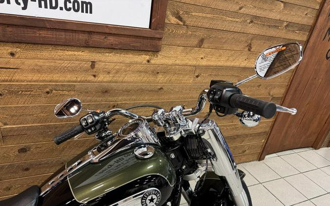 2026 Harley-Davidson® Fat Boy® Olive Steel Metallic / Vivid Black Chrome Trim FLFB