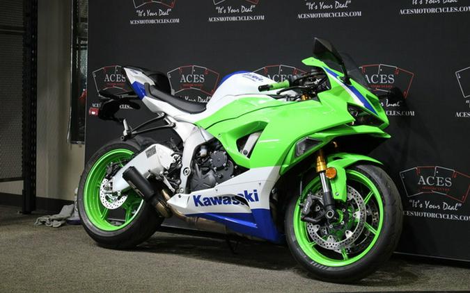 2024 Kawasaki Ninja ZX-6R ABS Pearl Robotic White/Metallic Graphite Gray