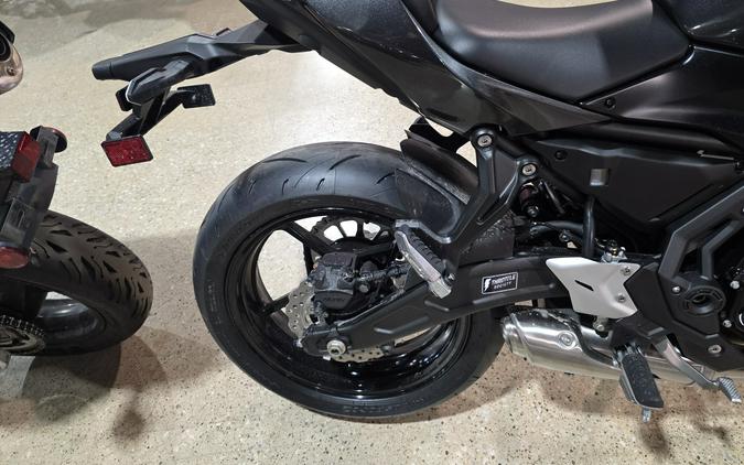 EX650RTFNL 2026 Ninja 650