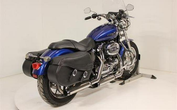 2015 Harley-Davidson 1200 Custom