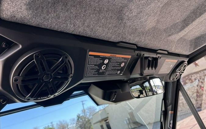 2026 Can-Am Defender MAX Limited HD11