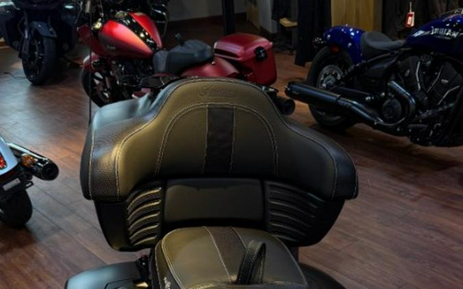 2025 Indian Motorcycle Roadmaster® Dark Horse® with PowerBand Audio Package