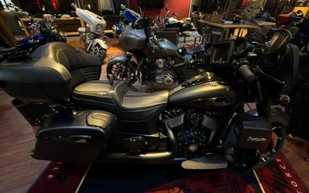 2025 Indian Motorcycle Roadmaster® Dark Horse® with PowerBand Audio Package