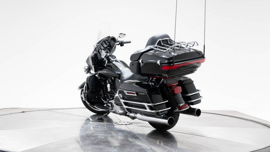 2015 HARLEY-DAVIDSON FLHTK Ultra Limited in Vivid Black with 19297 miles
