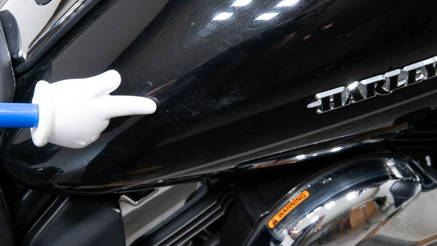 2015 HARLEY-DAVIDSON FLHTK Ultra Limited in Vivid Black with 19297 miles