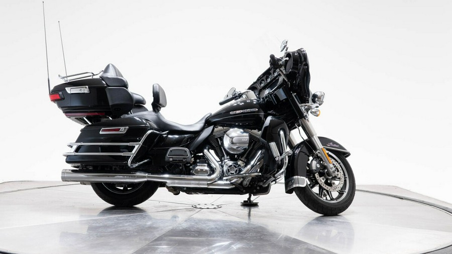 2015 HARLEY-DAVIDSON FLHTK Ultra Limited in Vivid Black with 19297 miles