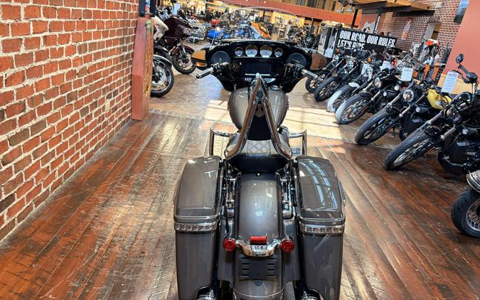 FLHXS 2023 Street Glide Special