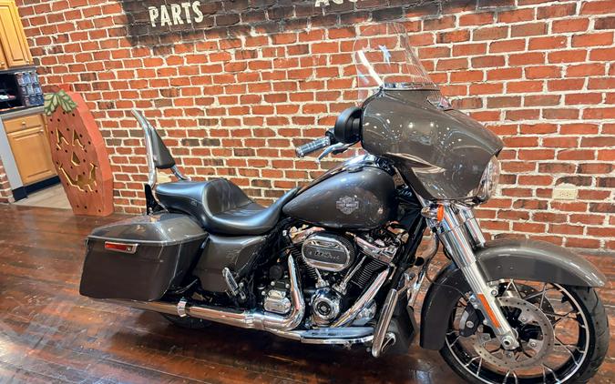 FLHXS 2023 Street Glide Special