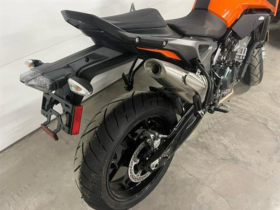 2024 KTM 790 Duke