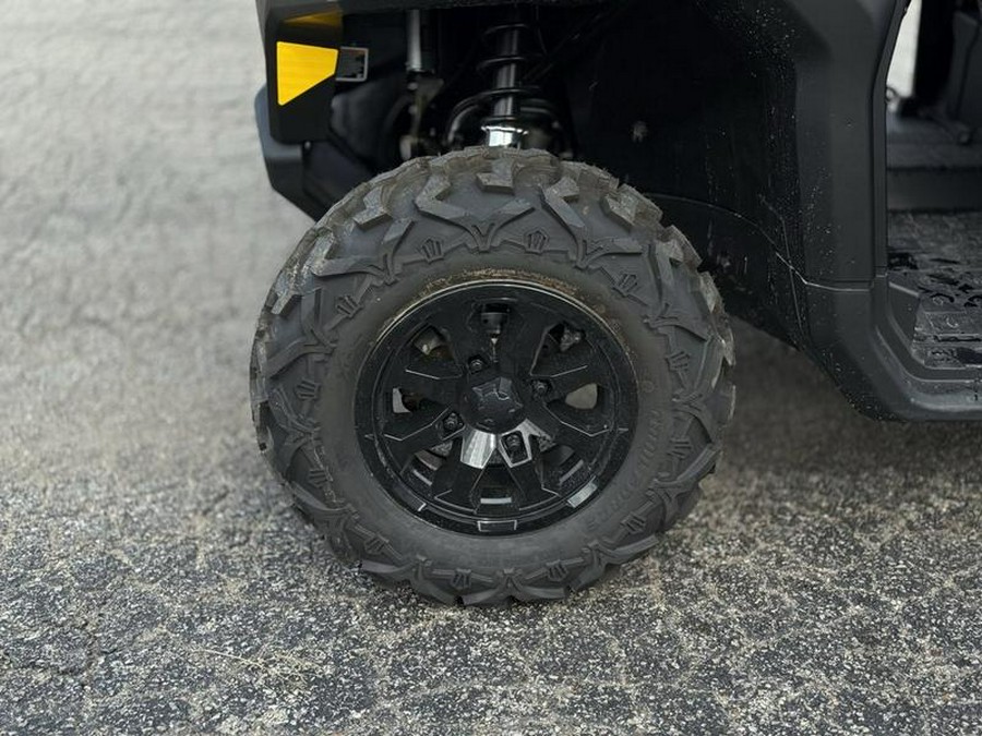 2025 Can-Am® Defender DPS HD7 Compass Green