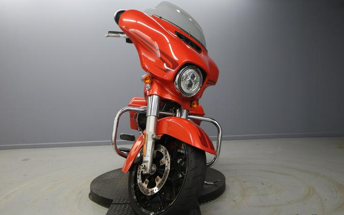 Pre-owned 2017 Harley-Davidson Street Glide Special FLHXS