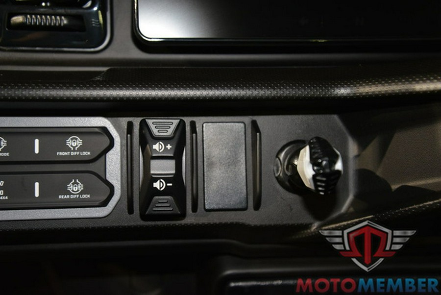 2026 Can-Am Defender Limited HD11