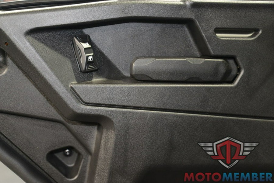 2026 Can-Am Defender Limited HD11