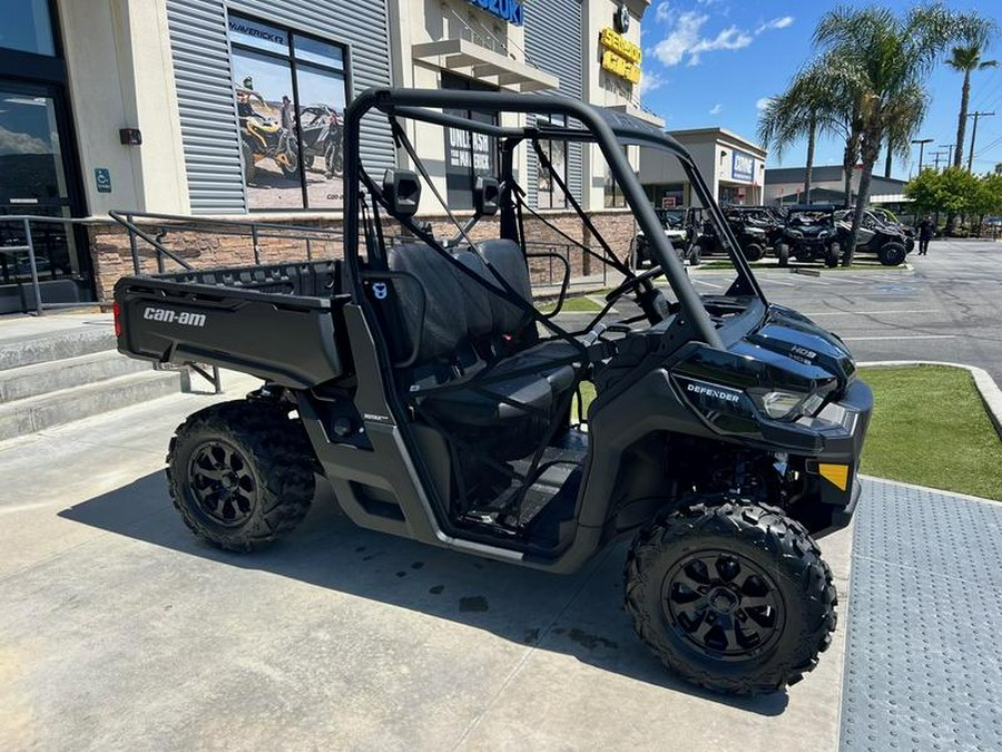 2024 Can-Am® Defender DPS HD9 Timeless Black