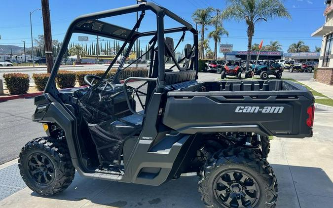 2024 Can-Am® Defender DPS HD9 Timeless Black