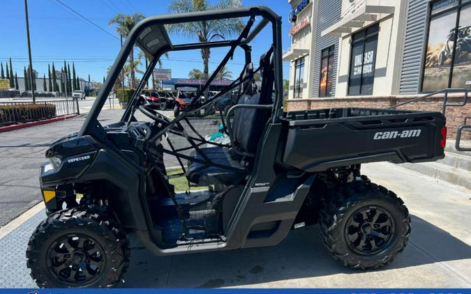 2024 Can-Am® Defender DPS HD9 Timeless Black