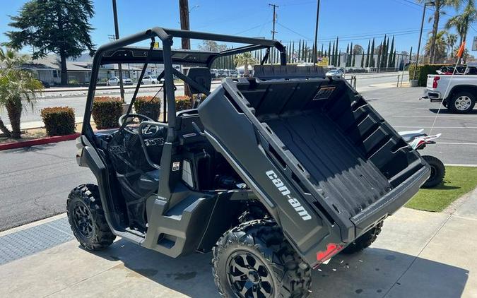 2024 Can-Am® Defender DPS HD9 Timeless Black