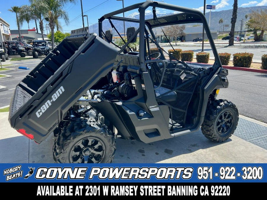 2024 Can-Am® Defender DPS HD9 Timeless Black