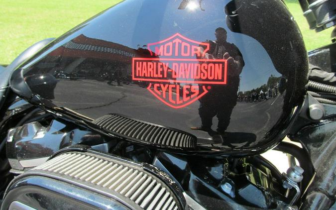 2022 Harley-Davidson® FLHT - Electra Glide® Standard