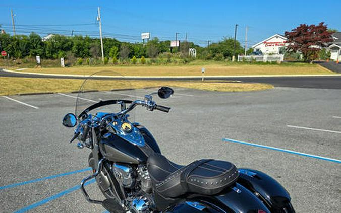 2024 Indian Motorcycle® Springfield® Black Metallic/Titanium Metallic