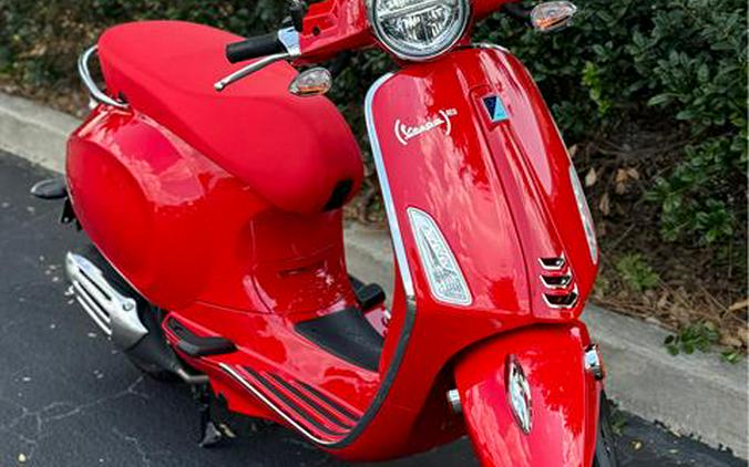 2023 Vespa Primavera 50 Red