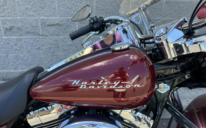 2002 Harley-Davidson® Screamin’ Eagle Road King RICH RED W/STRIPES