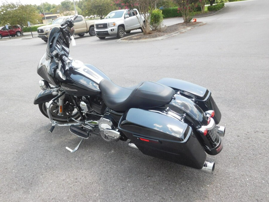 FLHXS 2016 Street Glide Special