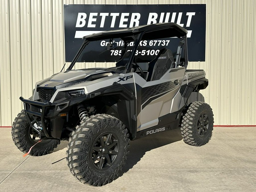 2024 Polaris® GENERAL XP 1000 PREMIUM - M SILVER QUARTZ