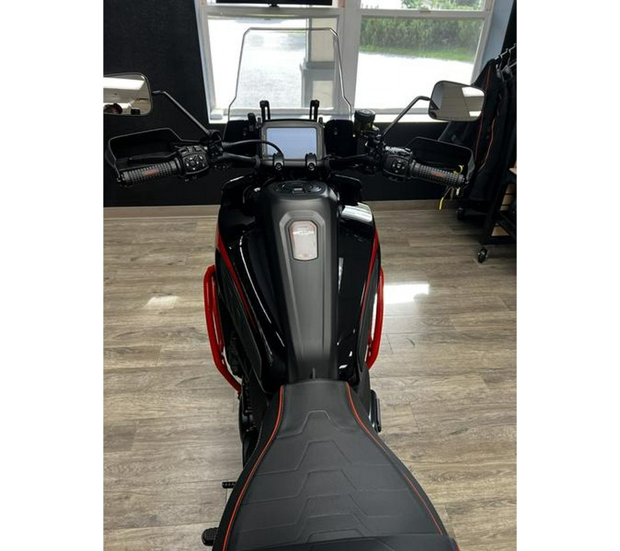 2024 Harley-Davidson® RA1250SE - CVO™ Pan America®