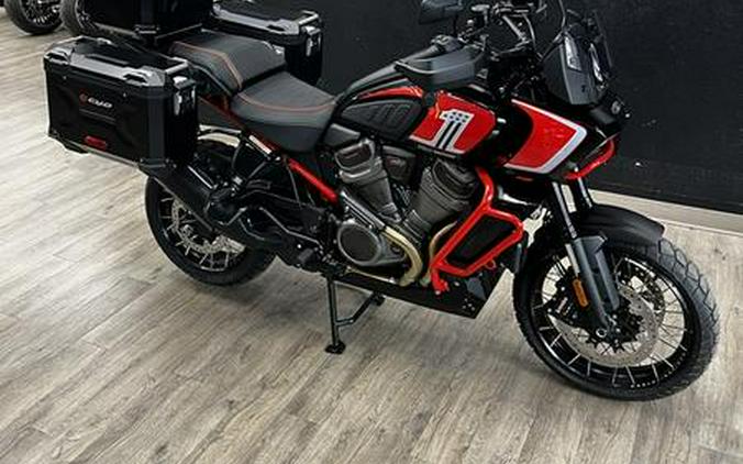 2024 Harley-Davidson® RA1250SE - CVO™ Pan America®