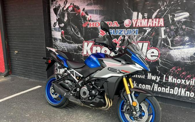 2025 Suzuki GSX-S1000GX+