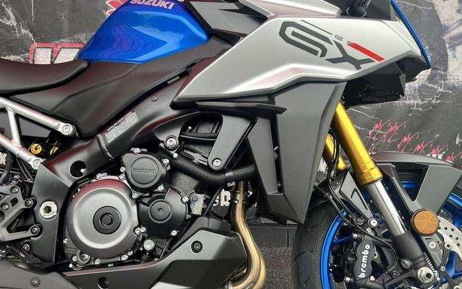2025 Suzuki GSX-S1000GX+