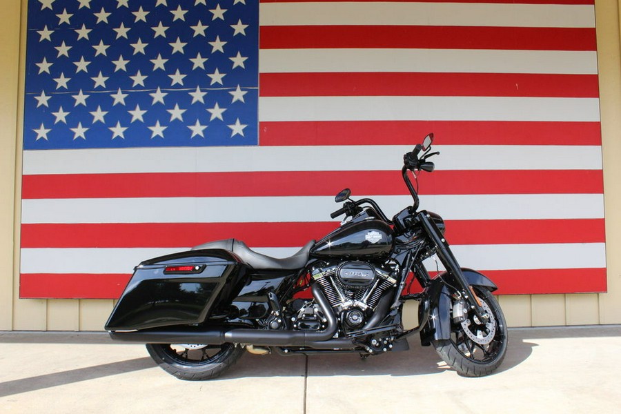 2025 Harley-Davidson® FLHRXS - Road King® Special