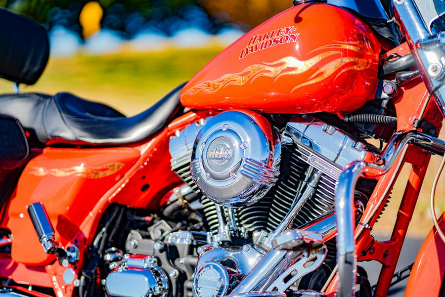 2007 Harley-Davidson® FLHRSE3 - Road King® Screamin' Eagle®