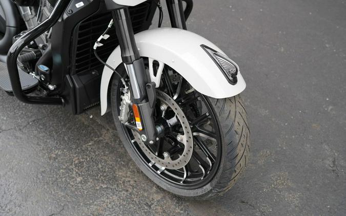 2026 Indian Motorcycle® Chieftain® PowerPlus Dark Horse® 112 w/PowerBand Chalk with Black Metallic
