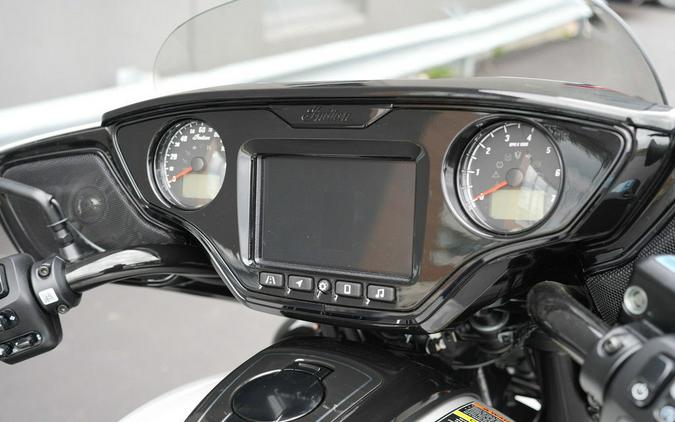 2026 Indian Motorcycle Chieftain PowerPlus Dark Horse 112 w/PowerBand Chalk with Black Metallic