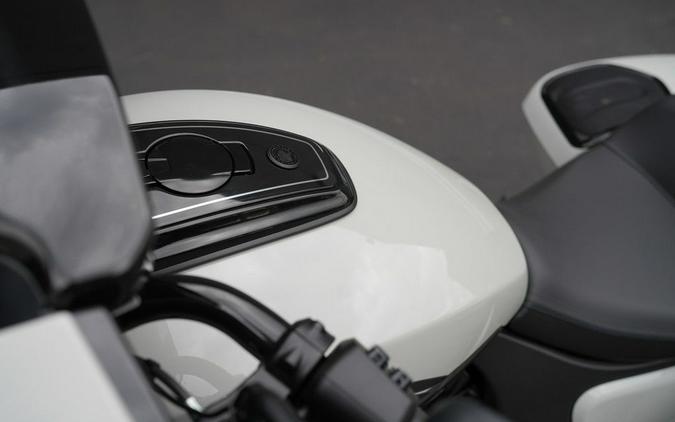 2026 Indian Motorcycle Chieftain PowerPlus Dark Horse 112 w/PowerBand Chalk with Black Metallic