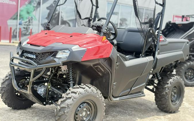 2026 Honda Pioneer 700 Hero Red - 101842