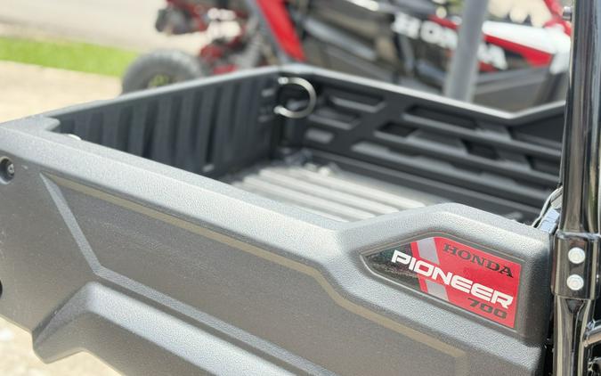 2026 Honda Pioneer 700 Hero Red - 101842