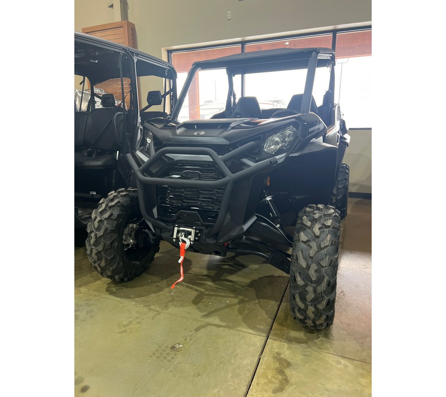 2023 Can-Am Commander XT 700