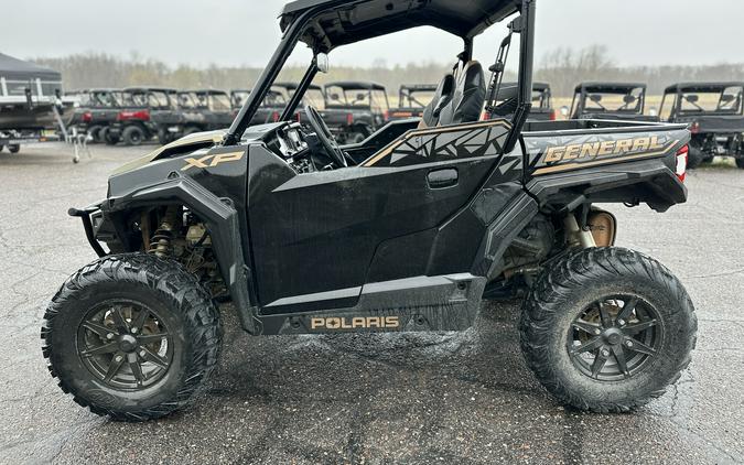 2022 Polaris GENERAL® XP 1000 Deluxe