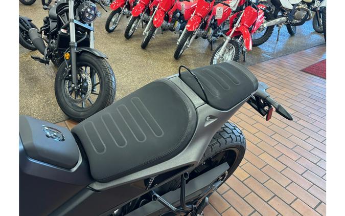 2025 Husqvarna Motorcycles SVARTPILEN 801