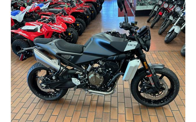 2025 Husqvarna Motorcycles SVARTPILEN 801