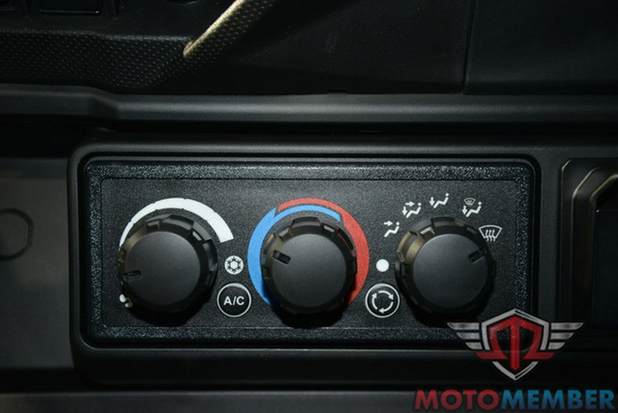 2026 Can-Am Defender Limited HD11