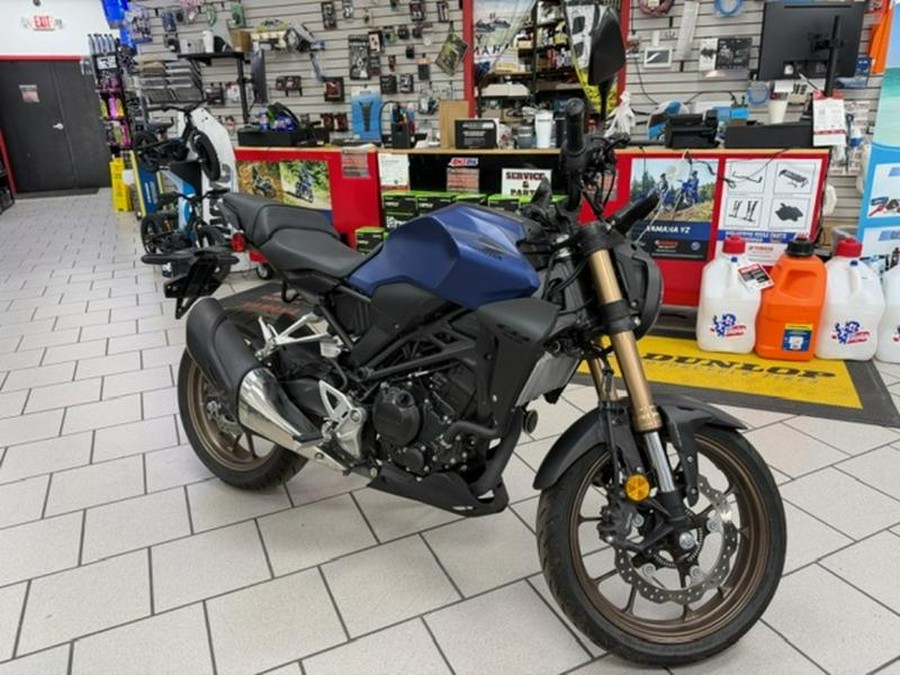 2021 Honda® CBR300R ABS